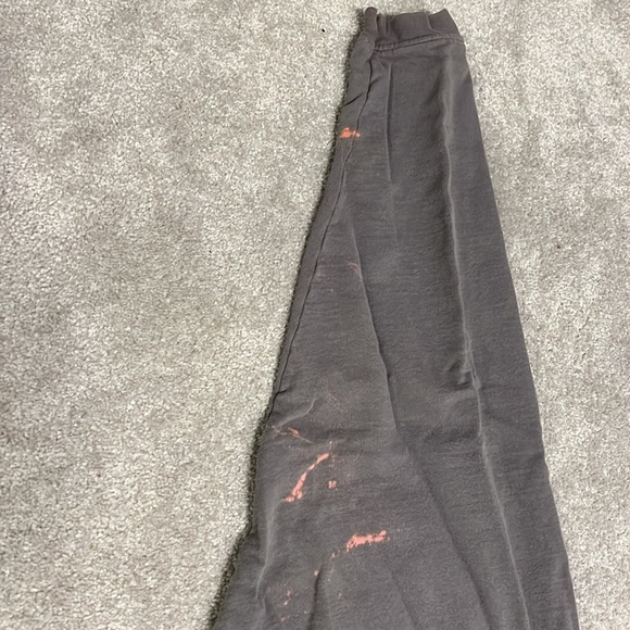 VINTAGE Gold gym sweatshirt. Size medium to large. - Picture 3 of 6